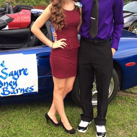 Fitted dress - Picture 1 of 1